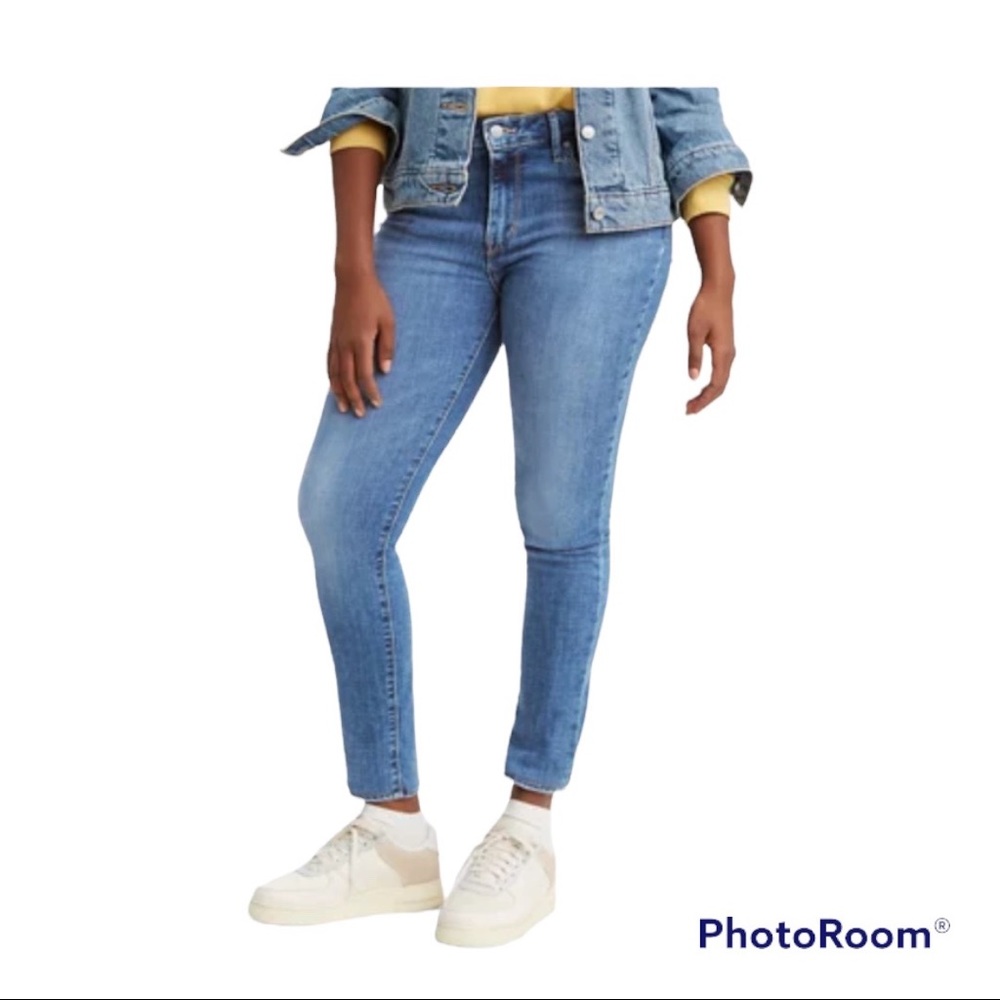 Levi’s 721 High Rise Skinny Jeans,  Size 33